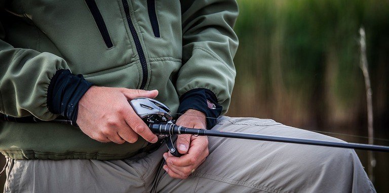 Read more about the article How To Spool A Baitcaster With Braid